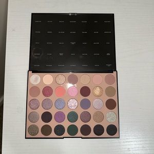 morphe 35 chic palette